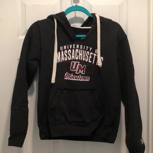 Umass Amherst sweatshirt